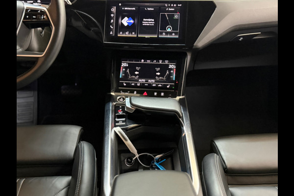 Audi e-tron 55 quattro S-line edition 95 kWh | 408PK | Pano | Trekhaak | 360 | Ambient+ |MMI+ | HuD |Tour Pakket | Luchtvering
