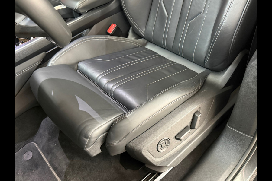 Audi e-tron 55 quattro S-line edition 95 kWh | 408PK | Pano | Trekhaak | 360 | Ambient+ |MMI+ | HuD |Tour Pakket | Luchtvering