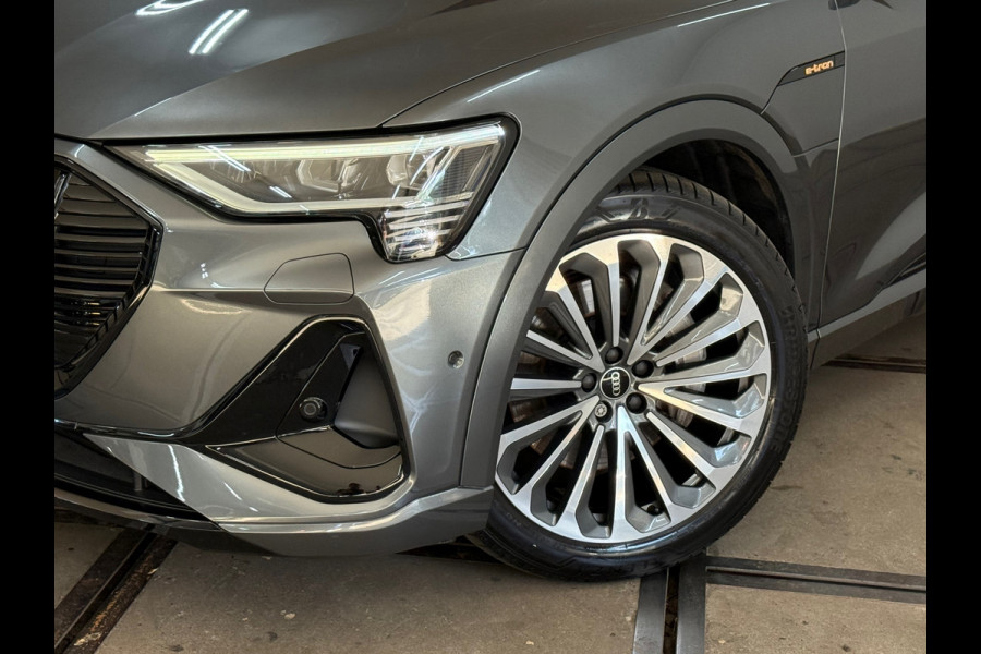 Audi e-tron 55 quattro S-line edition 95 kWh | 408PK | Pano | Trekhaak | 360 | Ambient+ |MMI+ | HuD |Tour Pakket | Luchtvering