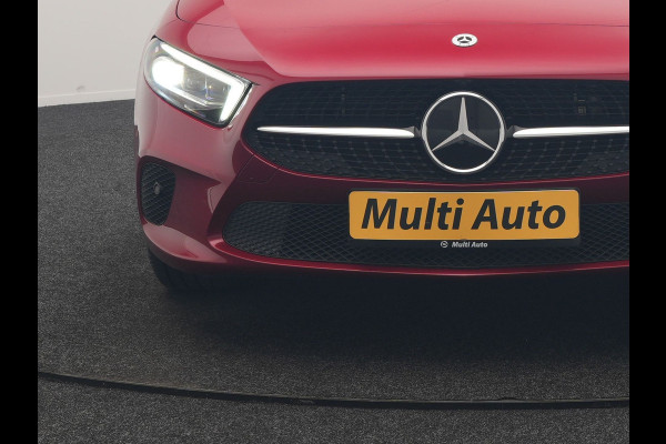 Mercedes-Benz A-Klasse 250 e Premium PHEV 218pk Dealer O.H | Trekhaak Af Fabriek | Panodak | Adaptive Cruise | Multibeam LED | Burmester Audio | 360 Camera | Lederen Sportstoelen Massage & Memory | Keyless | Stuur & Stoelverwarming | Apple Carplay |  Navigatie | Virtual | DAB | 18"L.M | Plug In Hybrid |