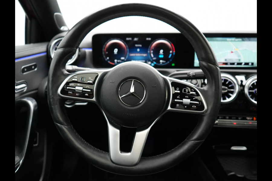 Mercedes-Benz A-Klasse 250 e Premium PHEV 218pk Dealer O.H | Trekhaak Af Fabriek | Panodak | Adaptive Cruise | Multibeam LED | Burmester Audio | 360 Camera | Lederen Sportstoelen Massage & Memory | Keyless | Stuur & Stoelverwarming | Apple Carplay |  Navigatie | Virtual | DAB | 18"L.M | Plug In Hybrid |
