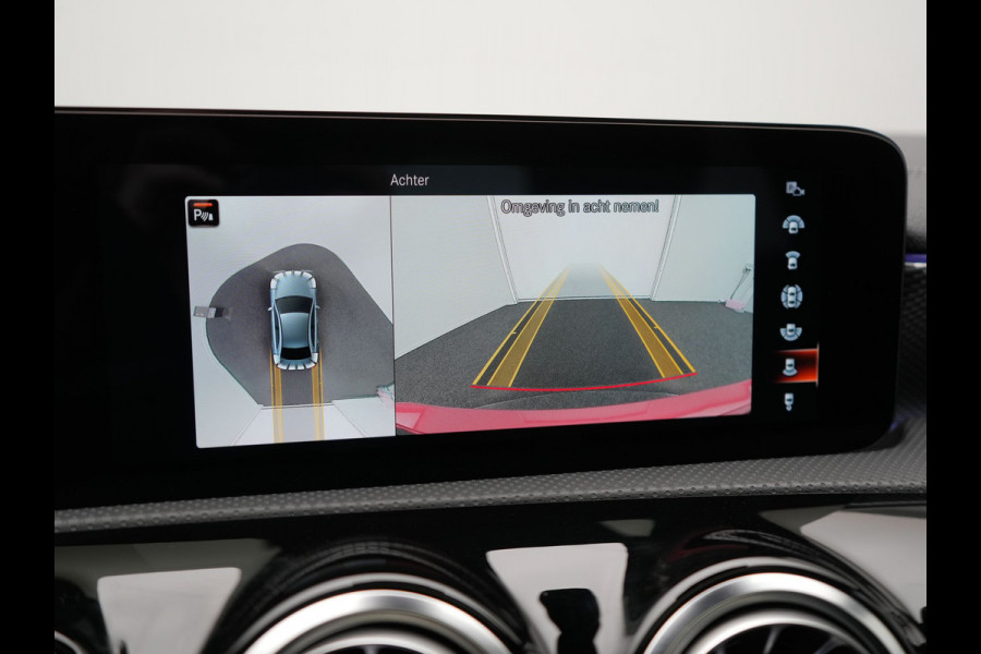 Mercedes-Benz A-Klasse 250 e Premium PHEV 218pk Dealer O.H | Trekhaak Af Fabriek | Panodak | Adaptive Cruise | Multibeam LED | Burmester Audio | 360 Camera | Lederen Sportstoelen Massage & Memory | Keyless | Stuur & Stoelverwarming | Apple Carplay |  Navigatie | Virtual | DAB | 18"L.M | Plug In Hybrid |