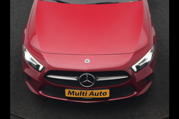 Mercedes-Benz A-Klasse 250 e Premium PHEV 218pk Dealer O.H | Trekhaak Af Fabriek | Panodak | Adaptive Cruise | Multibeam LED | Burmester Audio | 360 Camera | Lederen Sportstoelen Massage & Memory | Keyless | Stuur & Stoelverwarming | Apple Carplay |  Navigatie | Virtual | DAB | 18"L.M | Plug In Hybrid |