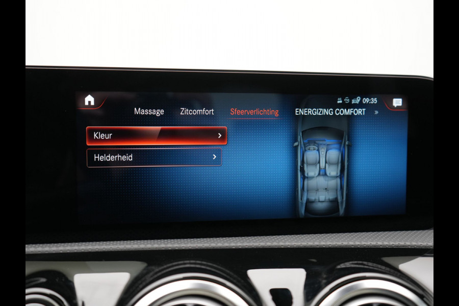 Mercedes-Benz A-Klasse 250 e Premium PHEV 218pk Dealer O.H | Trekhaak Af Fabriek | Panodak | Adaptive Cruise | Multibeam LED | Burmester Audio | 360 Camera | Lederen Sportstoelen Massage & Memory | Keyless | Stuur & Stoelverwarming | Apple Carplay |  Navigatie | Virtual | DAB | 18"L.M | Plug In Hybrid |