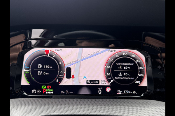 Volkswagen Golf 1.5 eHybrid 204PK PHEV 50 JAREN EDITIE CAMERA/ALCANTARA/TREKHAAK/HEAD-UP