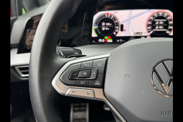 Volkswagen Golf 1.5 eHybrid 204PK PHEV 50 JAREN EDITIE CAMERA/ALCANTARA/TREKHAAK/HEAD-UP
