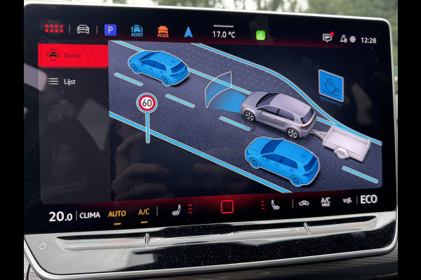 Volkswagen Golf 1.5 eHybrid 204PK PHEV 50 JAREN EDITIE CAMERA/ALCANTARA/TREKHAAK/HEAD-UP