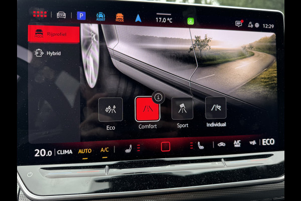 Volkswagen Golf 1.5 eHybrid 204PK PHEV 50 JAREN EDITIE CAMERA/ALCANTARA/TREKHAAK/HEAD-UP