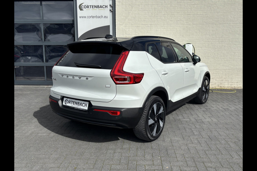 Volvo XC40 Single Motor Extended Range Plus 82 kWh | Zwenkbare trekhaak | Adaptieve cruise | Blis | Full-LED |