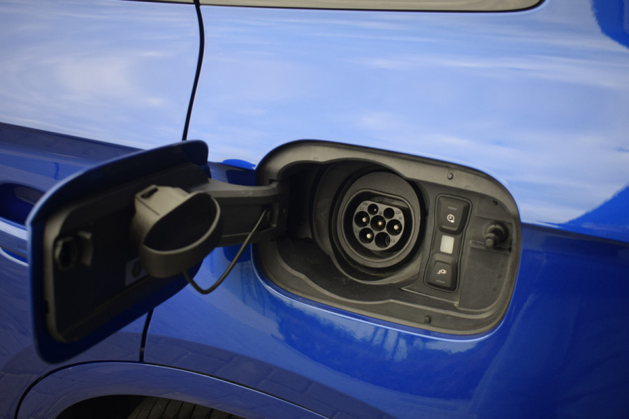 Audi Q5 55 TFSI e S-line | Luchtvering | Pano | RS stoelen | B&O | Head-Up | Trekhaak