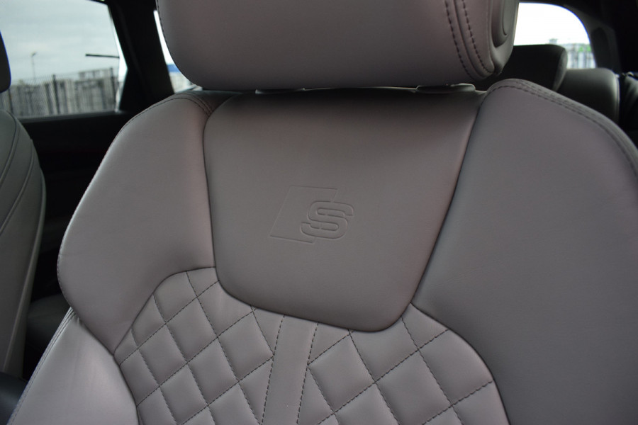 Audi Q5 55 TFSI e S-line | Luchtvering | Pano | RS stoelen | B&O | Head-Up | Trekhaak