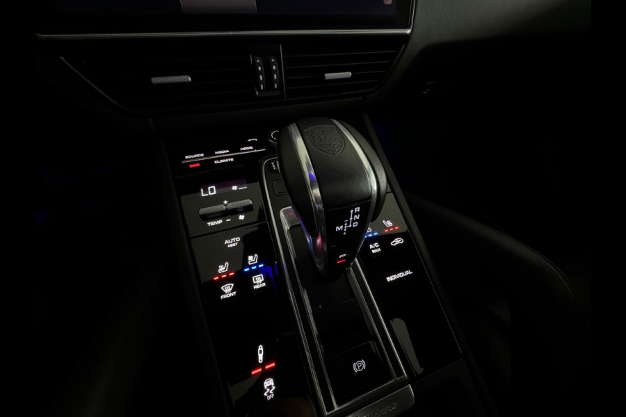 Porsche Cayenne 3.0 E-Hybrid Pano|Techart|360|Stoelventilatie|Sportdesign|PDLS+