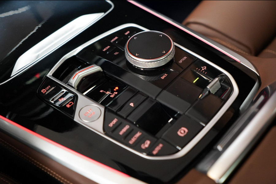 BMW X5 xDrive50e BTW|M-Sport|PANO|HUD|SkyLounge|H&K|Trekhaak