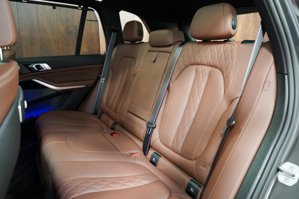 BMW X5 xDrive50e BTW|M-Sport|PANO|HUD|SkyLounge|H&K|Trekhaak