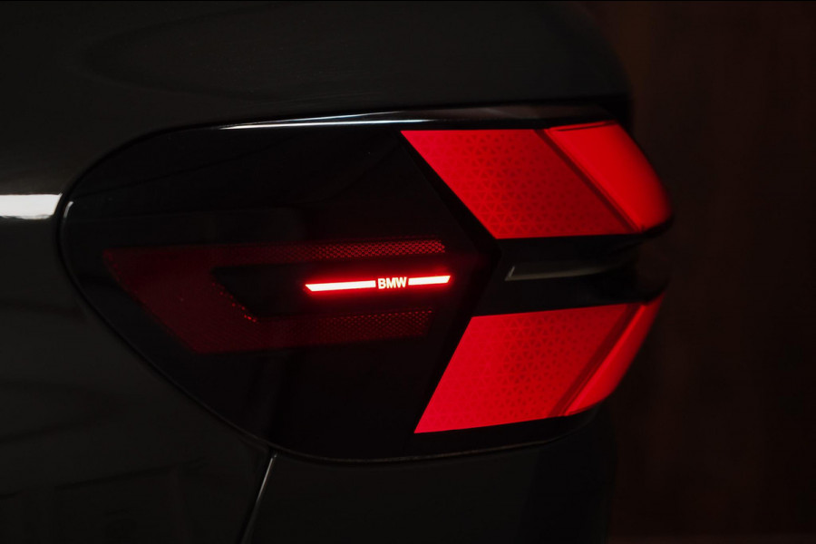 BMW X5 xDrive50e BTW|M-Sport|PANO|HUD|SkyLounge|H&K|Trekhaak