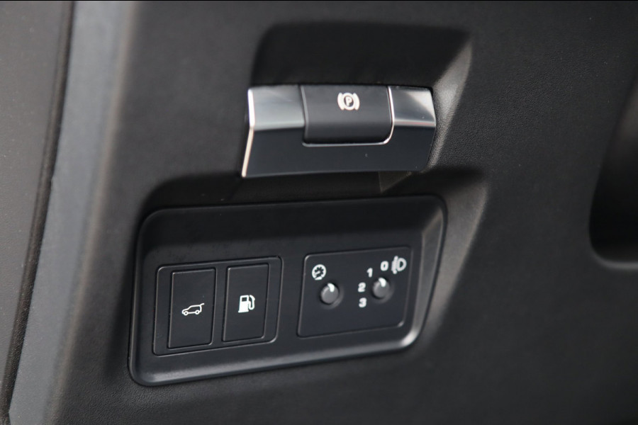 Land Rover Discovery Sport P300e 1.5 R-Dynamic S Black Edition / PANO / ACC / KEYLESS / CAMERA / STOELVERW