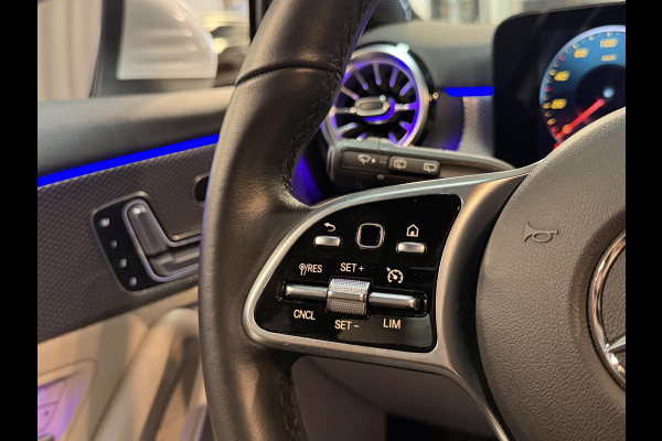 Mercedes-Benz A-Klasse 250 e Business Solution Luxury Limited 17"/Panoramadak/Leder + memory/Stoelverwarming/Camera/Dodehoek/Keyless/Matrix LED