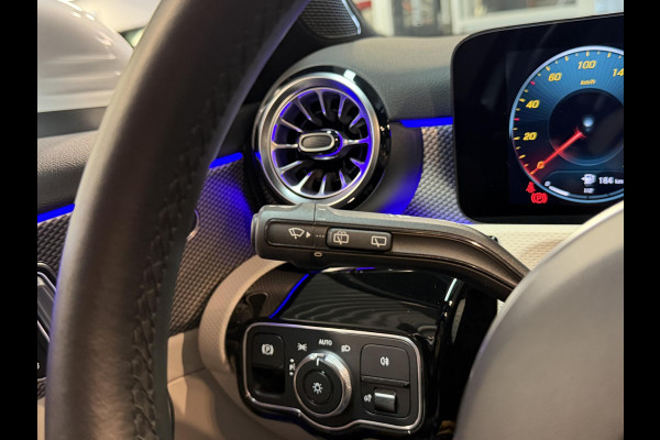 Mercedes-Benz A-Klasse 250 e Business Solution Luxury Limited 17"/Panoramadak/Leder + memory/Stoelverwarming/Camera/Dodehoek/Keyless/Matrix LED