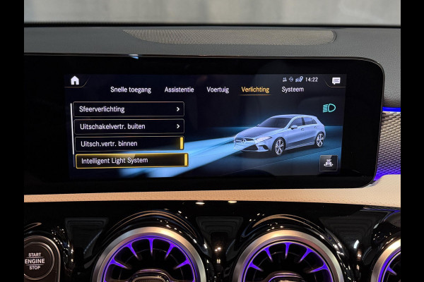 Mercedes-Benz A-Klasse 250 e Business Solution Luxury Limited 17"/Panoramadak/Leder + memory/Stoelverwarming/Camera/Dodehoek/Keyless/Matrix LED