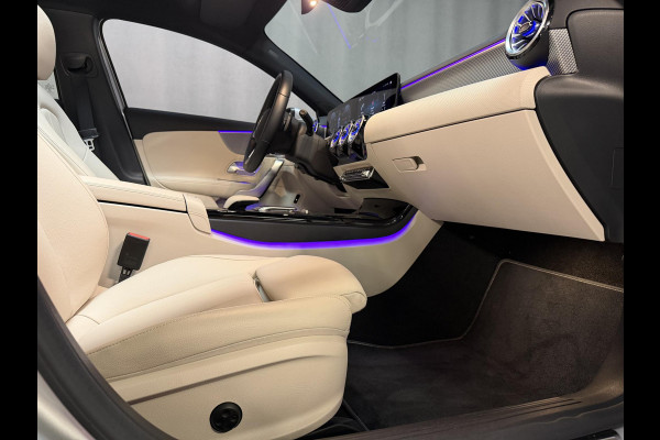 Mercedes-Benz A-Klasse 250 e Business Solution Luxury Limited 17"/Panoramadak/Leder + memory/Stoelverwarming/Camera/Dodehoek/Keyless/Matrix LED