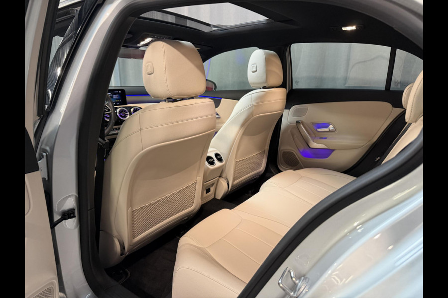 Mercedes-Benz A-Klasse 250 e Business Solution Luxury Limited 17"/Panoramadak/Leder + memory/Stoelverwarming/Camera/Dodehoek/Keyless/Matrix LED