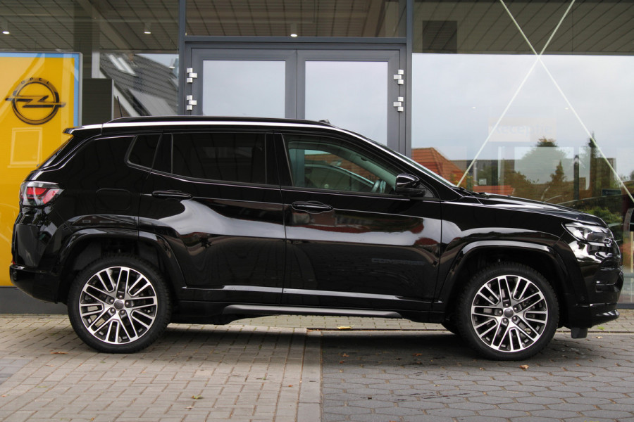 Jeep Compass 4xe 240 Plug-in Hybrid Electric Summit | Leder | Winterpack | Elektr. Achterklep | Stoelverwarming/ventilatie | Compleet