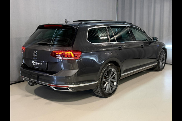 Volkswagen Passat Variant 1.4 TSI PHEV GTE Business 18"/SOH 96%/Panoramadak/Trekhaak/Camera/PDC v+a/Elektrische klep/Apple Carplay & Android Auto