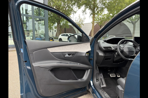 Peugeot 5008 1.2 GT HYBRID 136 7 PERSOONS| VAN:33.900,- VOOR:29.877,- UW HERFSTVOORDEEL:4.023,-| ADAPTIVE CRUISE CONTROL| 12.000KM! | STOELVERWARMING| RIJKLAARPRIJS INCL. 12 MND BOVAG GARANTIE|