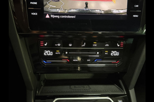 Volkswagen Passat Variant 1.4 TSI PHEV GTE Business 18"/SOH 96%/Panoramadak/Trekhaak/Camera/PDC v+a/Elektrische klep/Apple Carplay & Android Auto