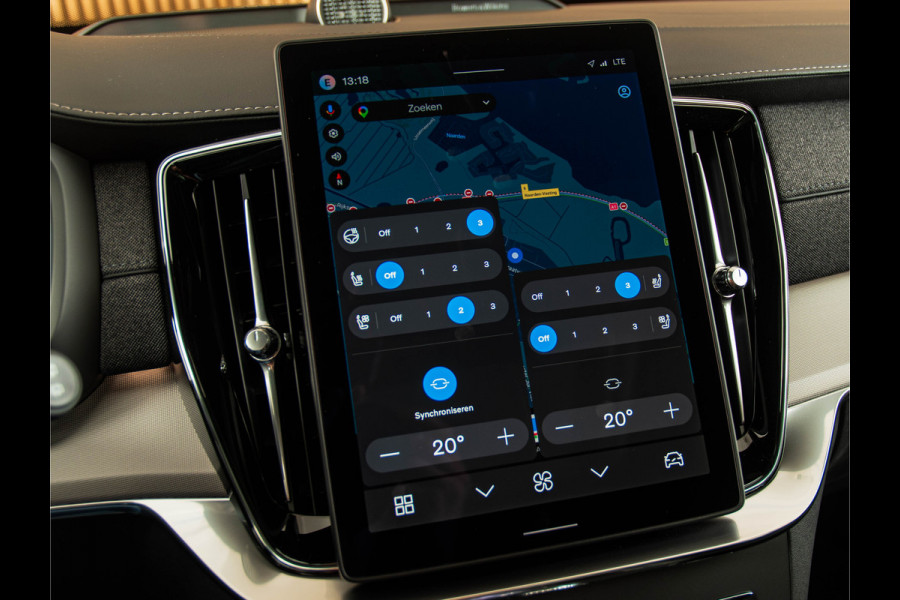 Volvo XC90 2.0 T8 Plug-in hybrid AWD Ultra Black Edition B&W | 22" | TREKHAAK | LUCHTVERING | MASSAGE