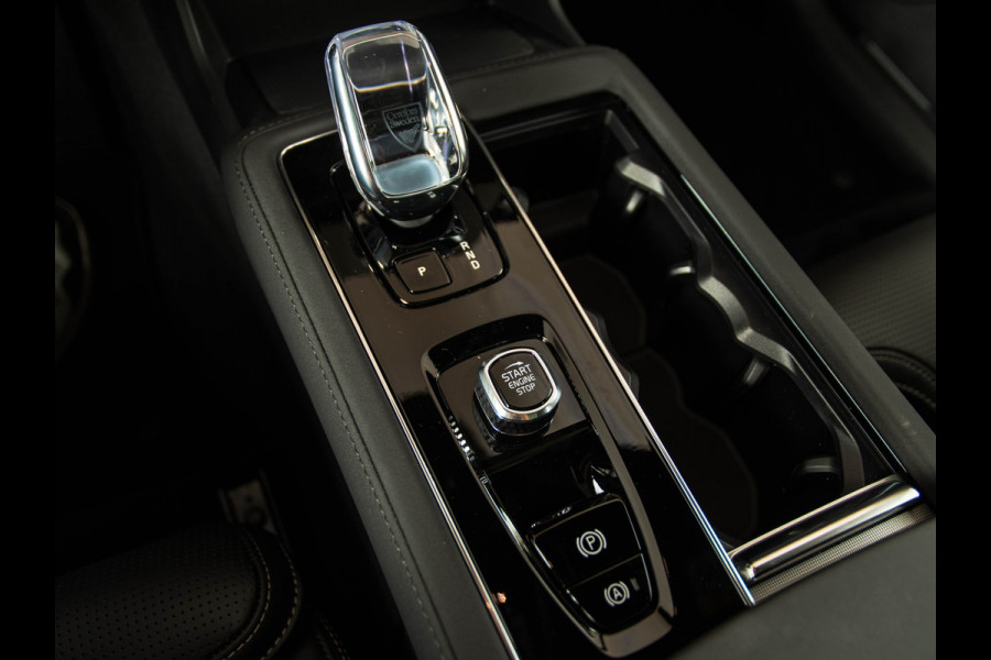 Volvo XC90 2.0 T8 Plug-in hybrid AWD Ultra Black Edition B&W | 22" | TREKHAAK | LUCHTVERING | MASSAGE