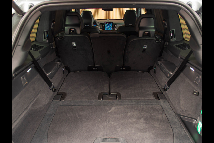 Volvo XC90 2.0 T8 Plug-in hybrid AWD Ultra Black Edition B&W | 22" | TREKHAAK | LUCHTVERING | MASSAGE