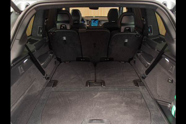 Volvo XC90 2.0 T8 Plug-in hybrid AWD Ultra Black Edition B&W | 22" | TREKHAAK | LUCHTVERING | MASSAGE