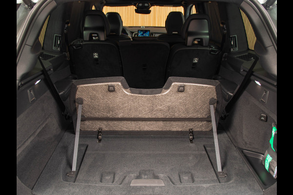 Volvo XC90 2.0 T8 Plug-in hybrid AWD Ultra Black Edition B&W | 22" | TREKHAAK | LUCHTVERING | MASSAGE