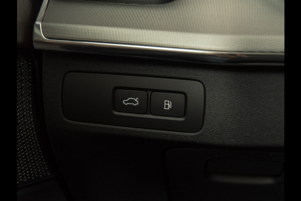 Volvo XC90 2.0 T8 Plug-in hybrid AWD Ultra Black Edition B&W | 22" | TREKHAAK | LUCHTVERING | MASSAGE