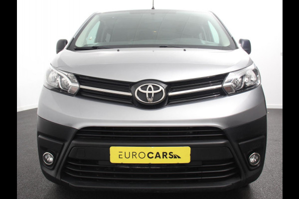 Toyota Proace Shuttle 1.5 D-4D Cool Comfort Lang 9 Persoons Stoelverwarming Cruise Control Parkeersensoren DAB Bluetooth Airco