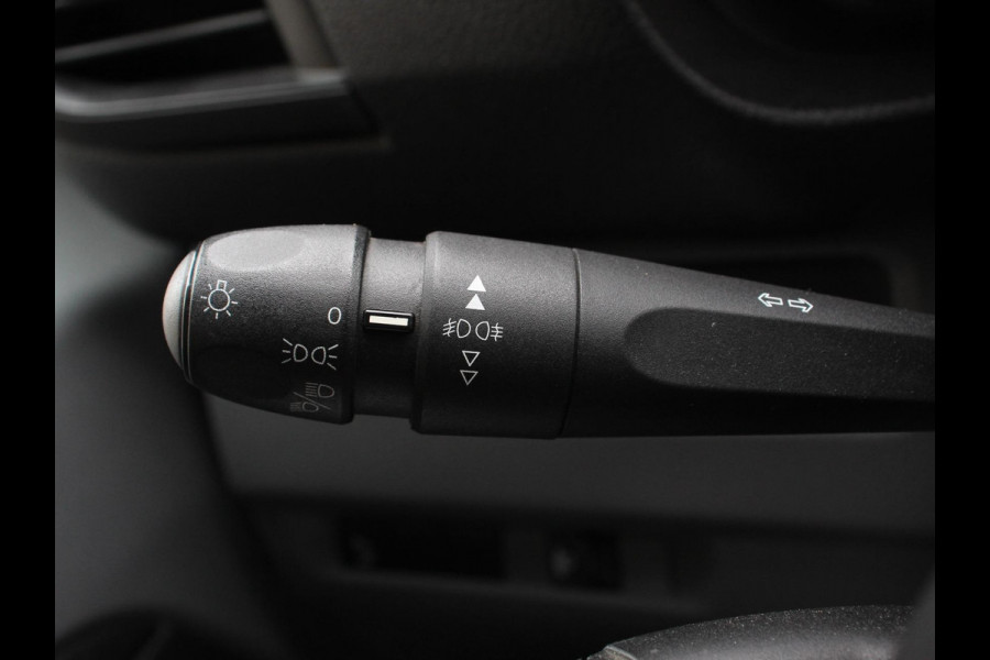 Toyota Proace Shuttle 1.5 D-4D Cool Comfort Lang 9 Persoons Stoelverwarming Cruise Control Parkeersensoren DAB Bluetooth Airco