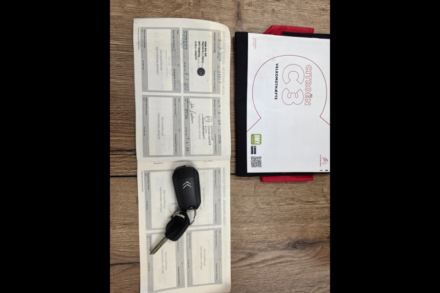 Citroën C3 1.2 PureTech C-Series Carplay, LED