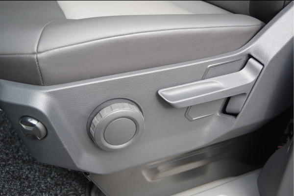 Volkswagen Crafter 50 2.0 TDI L4, N1! DUBBELLUCHT OPEN LAADBAK, 3.5T TREKHAAK, FACELIFT, CAMERA, PARKEERSENSOREN, CARPLAY, CLIMA, NL AUTO, NAP, PIC