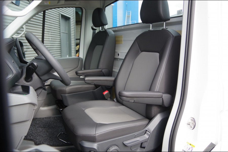 Volkswagen Crafter 50 2.0 TDI L4, N1! DUBBELLUCHT OPEN LAADBAK, 3.5T TREKHAAK, FACELIFT, CAMERA, PARKEERSENSOREN, CARPLAY, CLIMA, NL AUTO, NAP, PIC