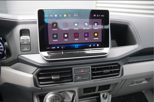 Volkswagen Crafter 50 2.0 TDI L4, N1! DUBBELLUCHT OPEN LAADBAK, 3.5T TREKHAAK, FACELIFT, CAMERA, PARKEERSENSOREN, CARPLAY, CLIMA, NL AUTO, NAP, PIC