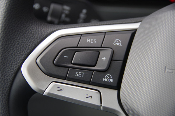 Volkswagen Crafter 50 2.0 TDI L4, N1! DUBBELLUCHT OPEN LAADBAK, 3.5T TREKHAAK, FACELIFT, CAMERA, PARKEERSENSOREN, CARPLAY, CLIMA, NL AUTO, NAP, PIC
