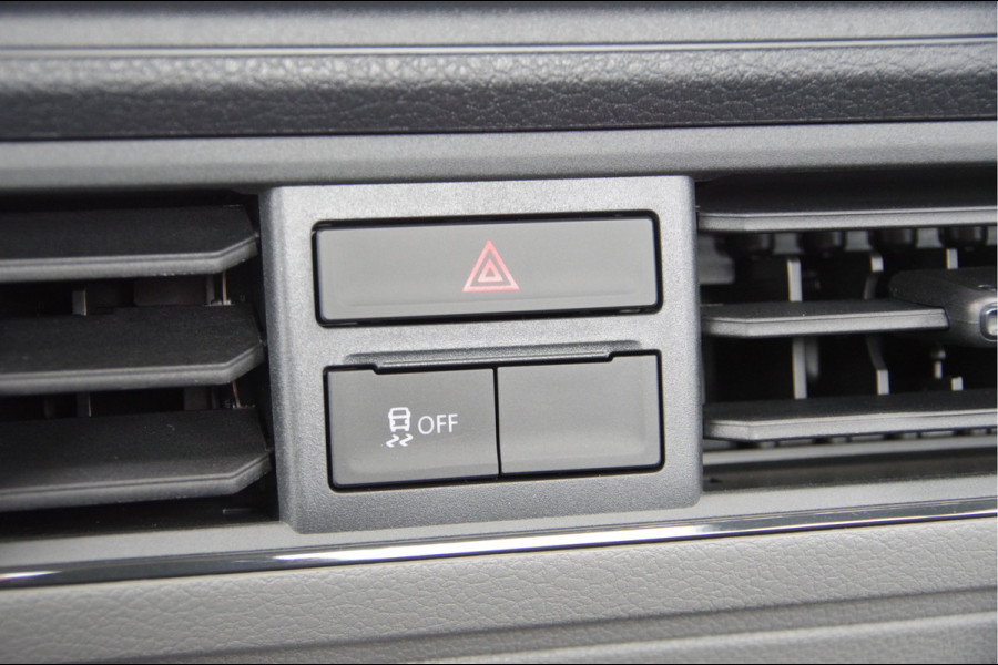 Volkswagen Crafter 50 2.0 TDI L4, N1! DUBBELLUCHT OPEN LAADBAK, 3.5T TREKHAAK, FACELIFT, CAMERA, PARKEERSENSOREN, CARPLAY, CLIMA, NL AUTO, NAP, PIC