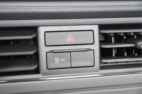 Volkswagen Crafter 50 2.0 TDI L4, N1! DUBBELLUCHT OPEN LAADBAK, 3.5T TREKHAAK, FACELIFT, CAMERA, PARKEERSENSOREN, CARPLAY, CLIMA, NL AUTO, NAP, PIC