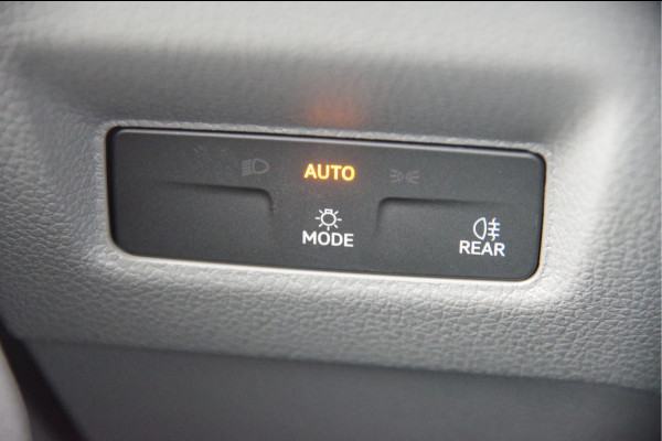 Volkswagen Crafter 50 2.0 TDI L4, N1! DUBBELLUCHT OPEN LAADBAK, 3.5T TREKHAAK, FACELIFT, CAMERA, PARKEERSENSOREN, CARPLAY, CLIMA, NL AUTO, NAP, PIC
