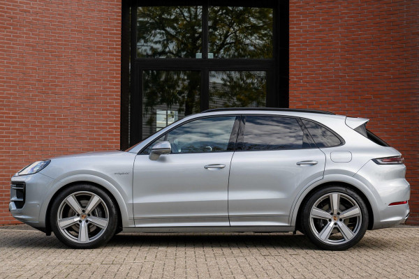 Porsche Cayenne 3.0 E-Hybrid SportDesign 4-Wielsturing InnoDrive