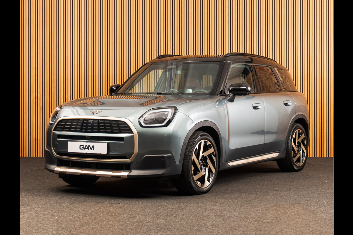 MINI Countryman E Favoured L 66.5 kWh PANO | H/K | DRIVE+ | PARK+