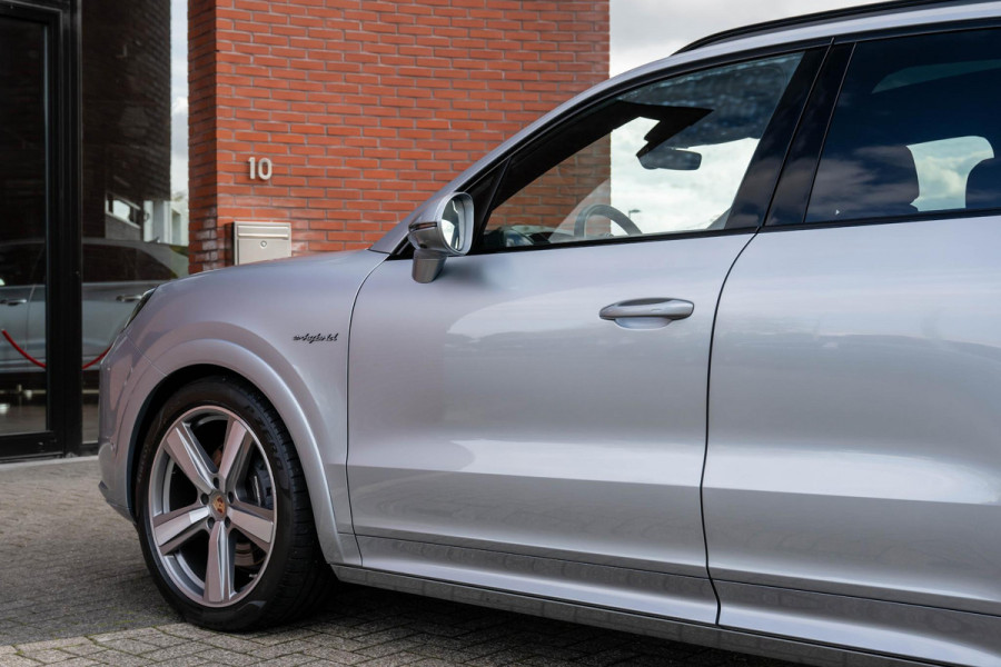 Porsche Cayenne 3.0 E-Hybrid SportDesign 4-Wielsturing InnoDrive