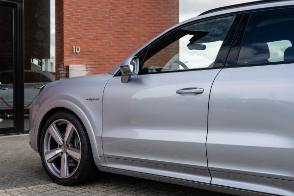 Porsche Cayenne 3.0 E-Hybrid SportDesign 4-Wielsturing InnoDrive