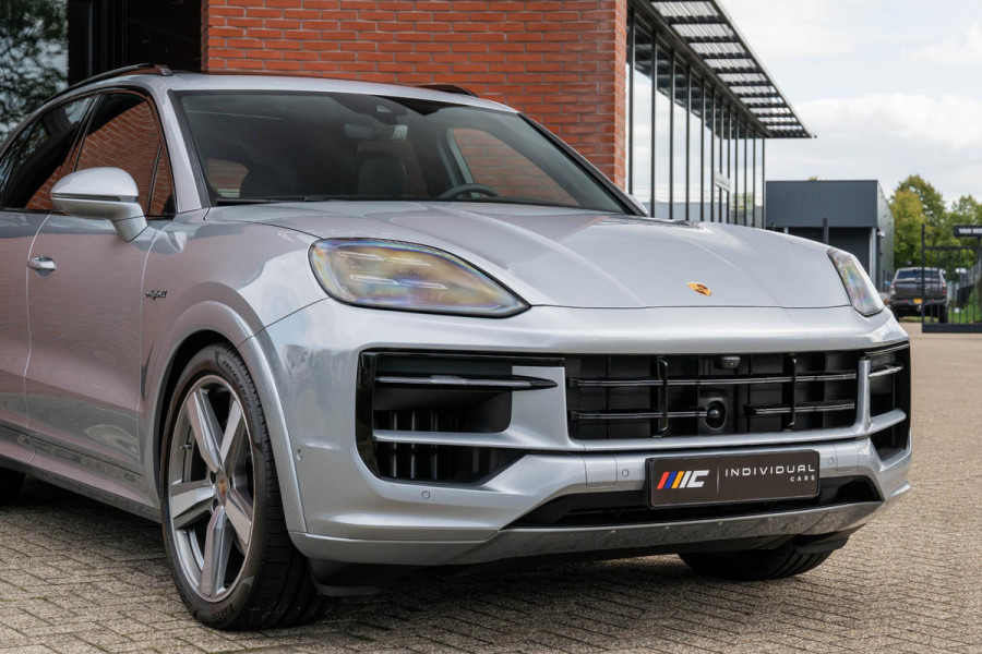 Porsche Cayenne 3.0 E-Hybrid SportDesign 4-Wielsturing InnoDrive